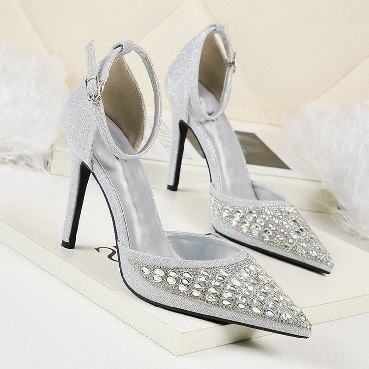 Damen-pumps Mit Strass-spitze Und Schnalle Mit Stiletto-absatz