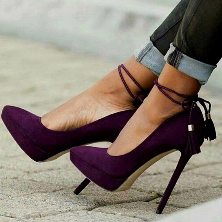 Damen-schnürschuhe Mit Spitzer Zehenpartie Und Stiletto-absatz