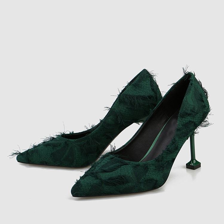 Spitze Damen Pumps Mit Fransen Und Stilettoabsatz