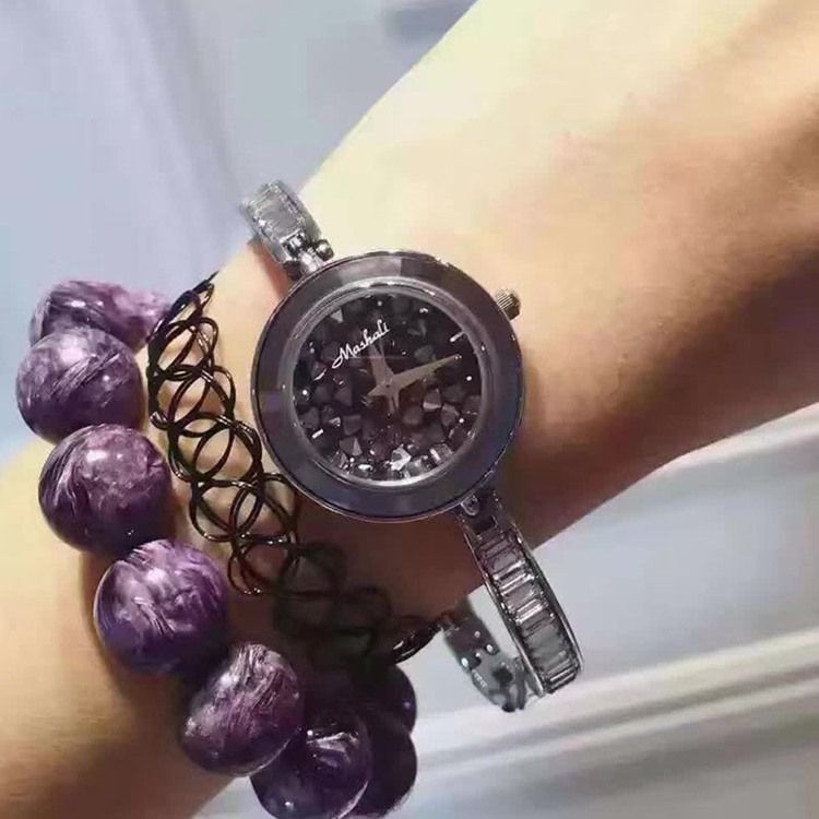 Runde Quarzuhr Mit Dünnem Armband Für Damen