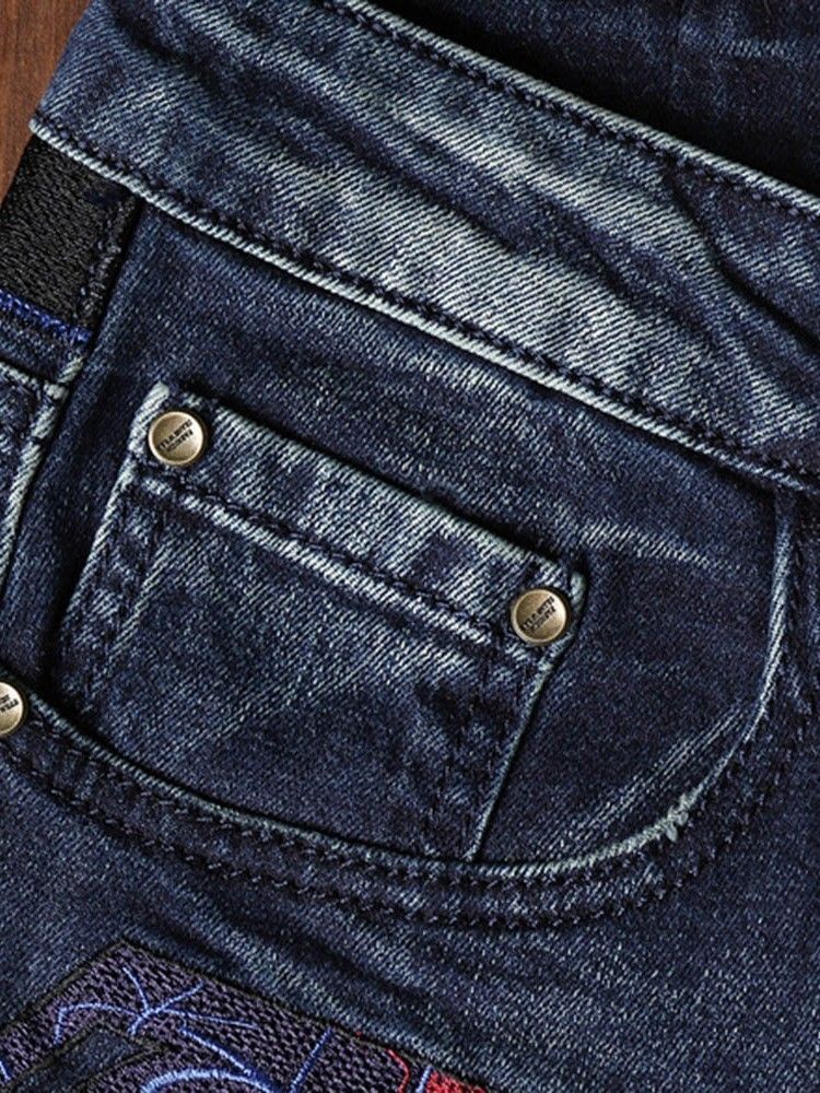 Getragene Jeans Mit Mittlerem Bund Für Herren