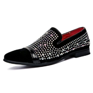 Rivet Round Toe Slip-on Herrenschuhe