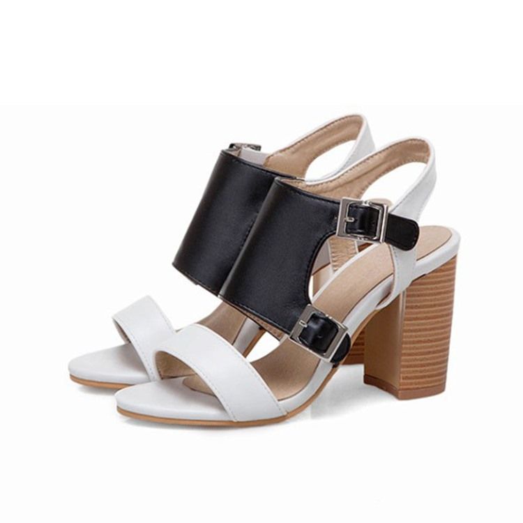 Damen-patchwork-sandalen Mit Klobigem Absatz Und Offener Schnalle