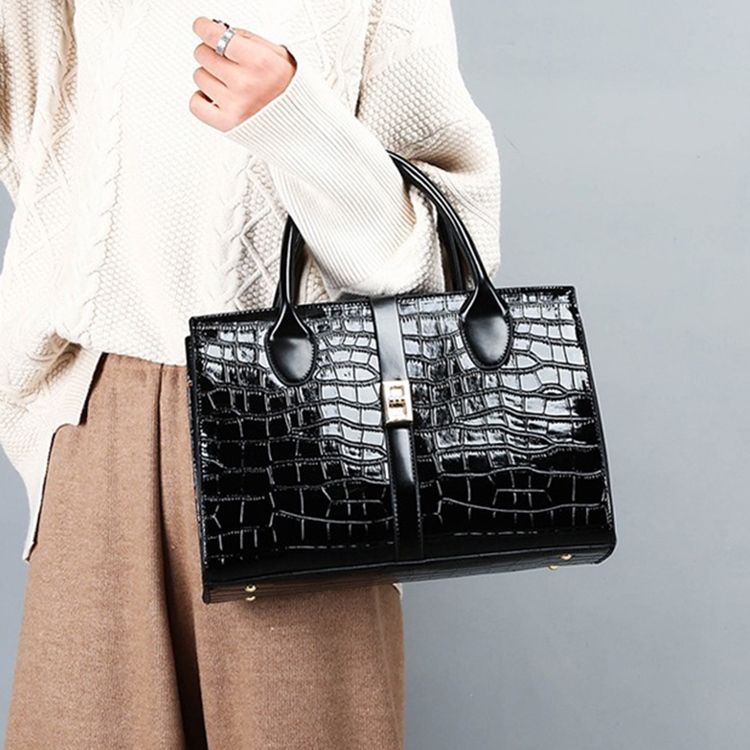 Pu Alligator Lock Square Handtasche