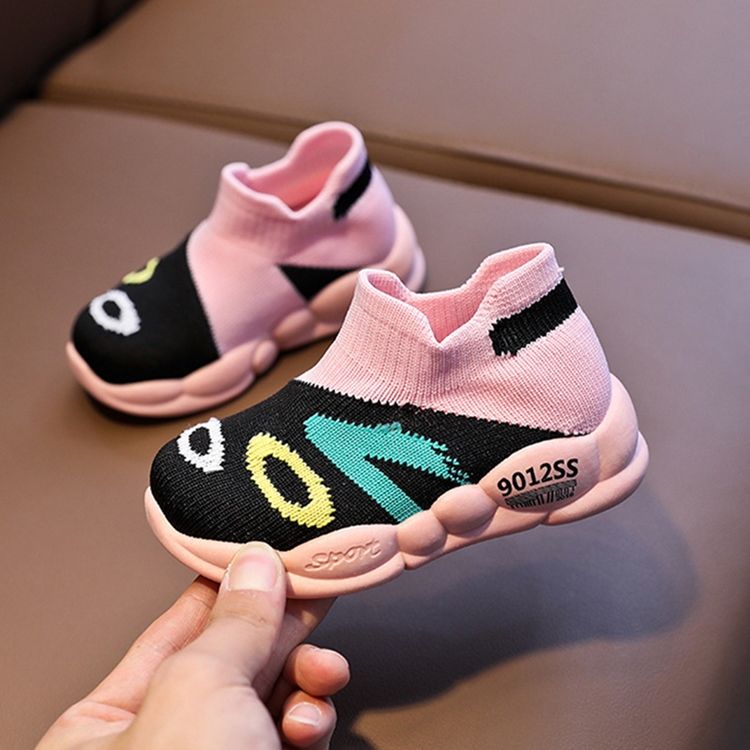 Baby-sneaker Im Frühlingsfarbenblock