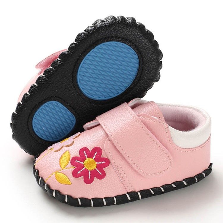 Babyschuhe Mit Blumenstickerei