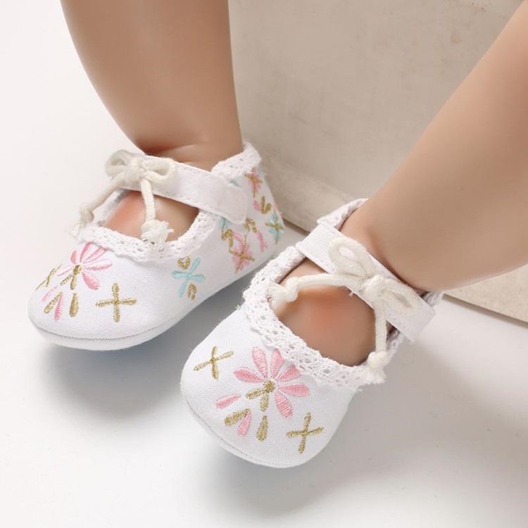 Babyschuhe Mit Stickerei