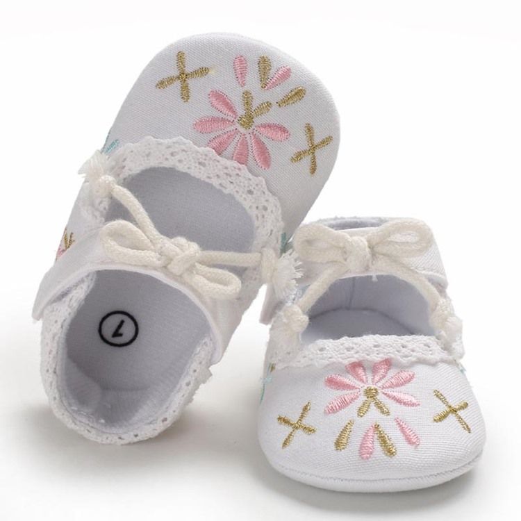 Babyschuhe Mit Stickerei