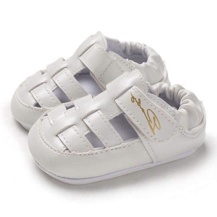 Einfache Hohle Babyschuhe