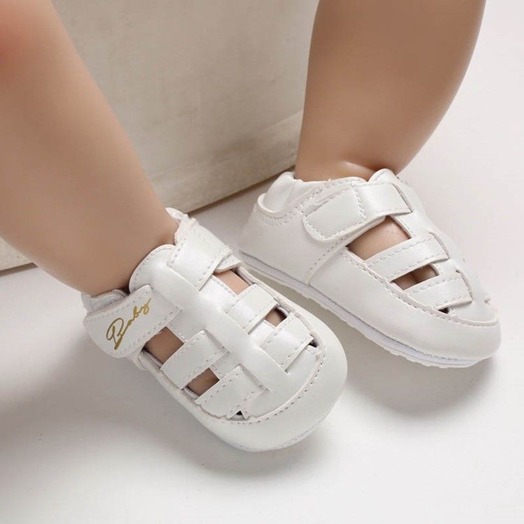 Einfache Hohle Babyschuhe