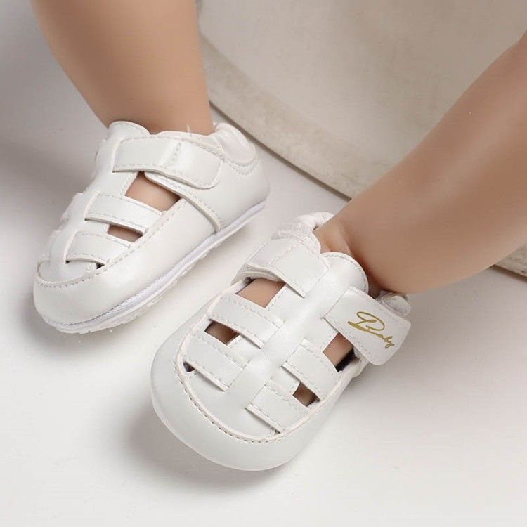 Einfache Hohle Babyschuhe