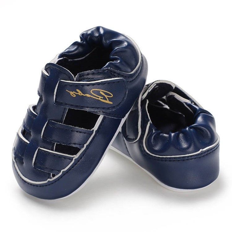 Einfache Hohle Babyschuhe