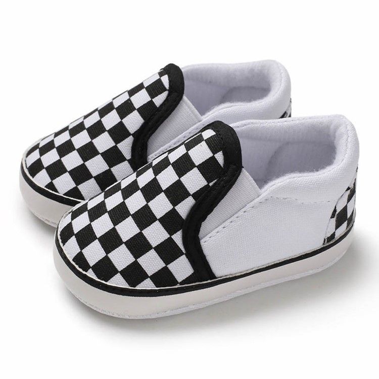 Karierte Slip-on-kleinkindschuhe