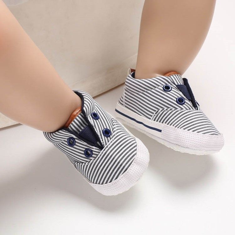 Slip-on Babyschuhe Mit Streifen